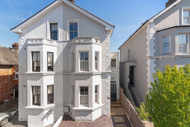 Stone Street, Tunbridge Wells TN1 4 bed semi