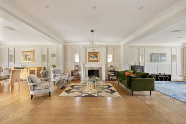 Aylestone Avenue, London, NW6 6 bed detached house for sale