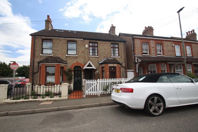 Gladstone Road, Farnborough Village, BR6 2 bed semi