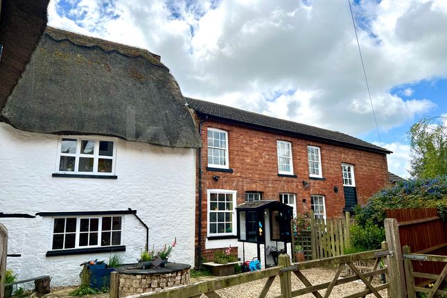 High Street, Hanslope, MK19 5 bed detached house for sale