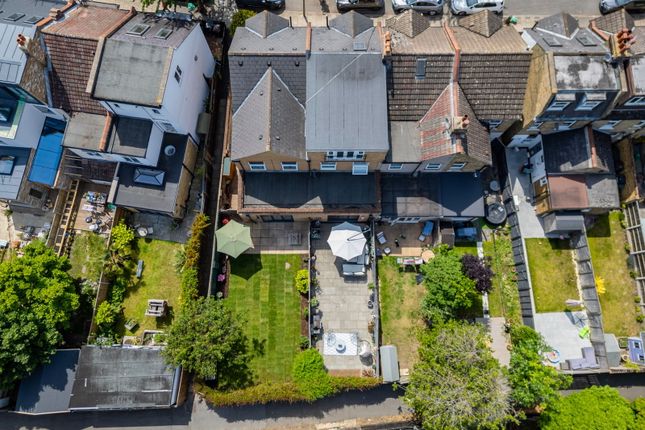 Salisbury Road, Bromley BR2 3 bed end of terrace house for sale