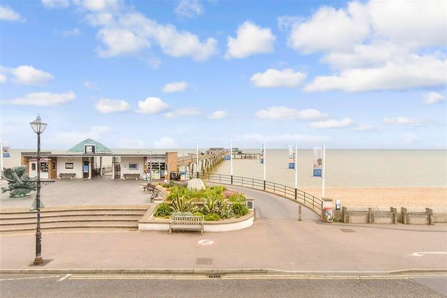 Beach Street, Deal, Kent 4 bed detached house for sale