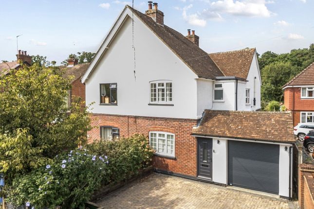 Yew Tree Road, Witley, Godalming, GU8 3 bed semi