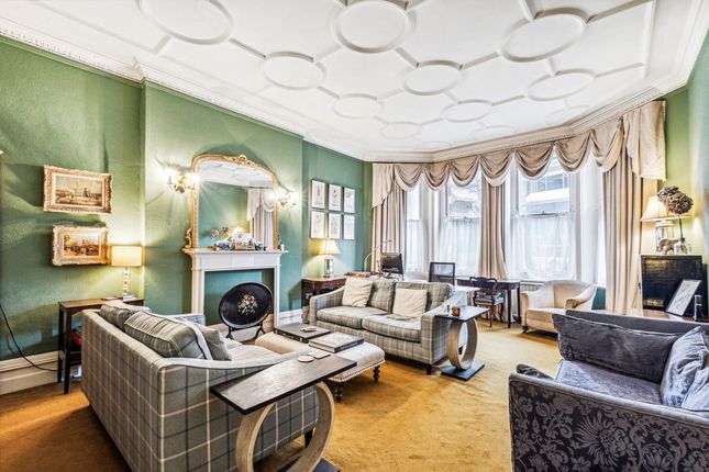 Evelyn Mansions Carlisle Place London... 3 bed flat for sale