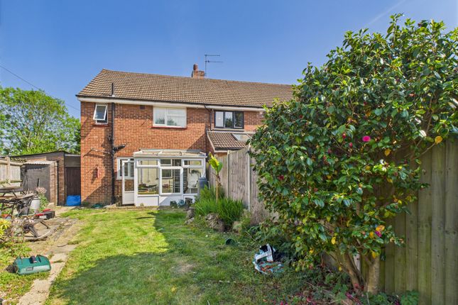 Rooksbury Croft, Havant PO9 2 bed end of terrace house for sale