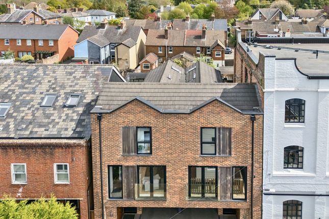 Draper Street, Tunbridge Wells, TN4 3 bed semi