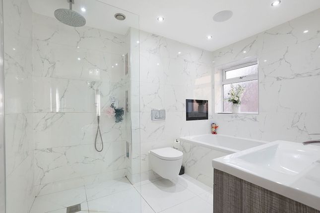 Peacock Rise, Chatham ME5 4 bed detached house for sale