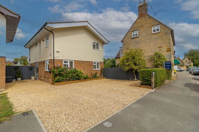 High Street, Towcester NN12 4 bed detached house for sale