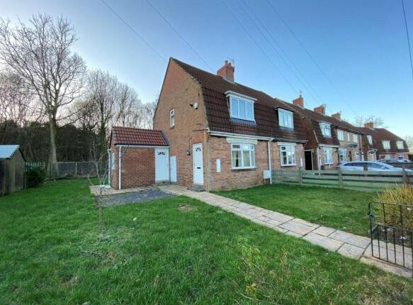 Kings Road, Wingate, County Durham... 2 bed semi