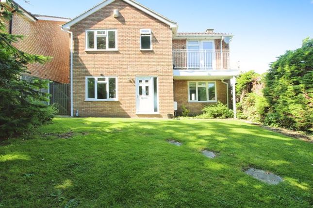 Willow Close, St. Neots PE19 4 bed detached house for sale