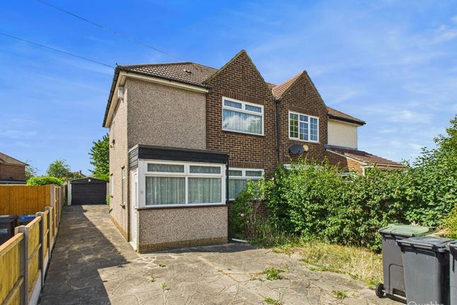 Overbury Crescent, New Addington... 2 bed semi