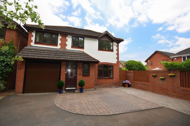 Hinsford Close, Kingswinford DY6 4 bed detached house for sale