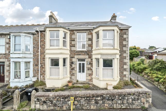 4 bedroom end of terrace house for sale
