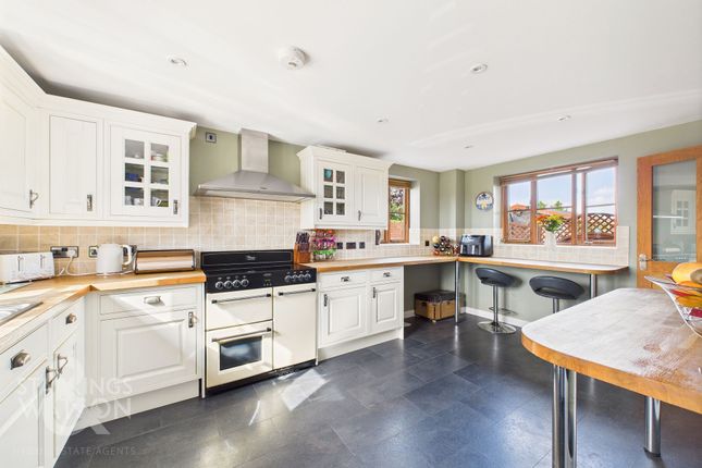 Broad Road, Cotton, Stowmarket 3 bed detached house for sale