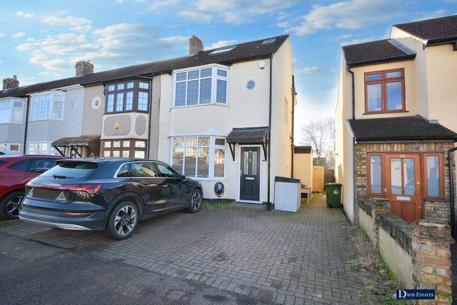 Harwood Avenue, Ardleigh Green... 3 bed semi