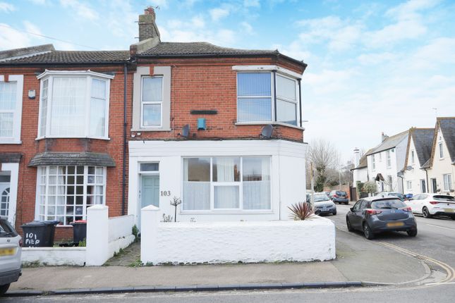 Pier Avenue, Herne Bay, CT6 2 bed flat for sale