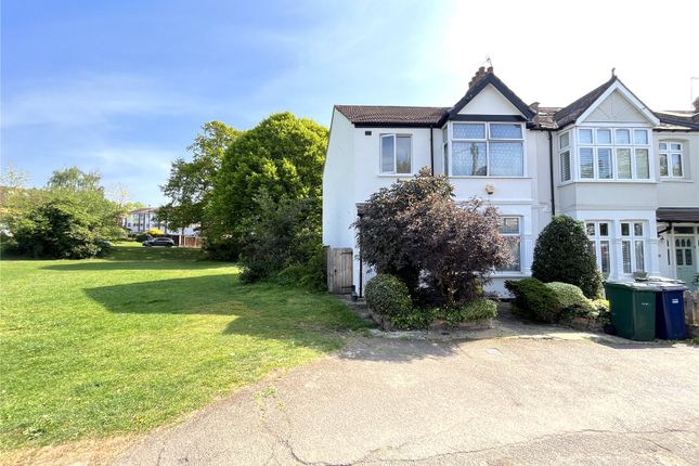 Shaftesbury Avenue, Barnet EN5 3 bed end of terrace house for sale