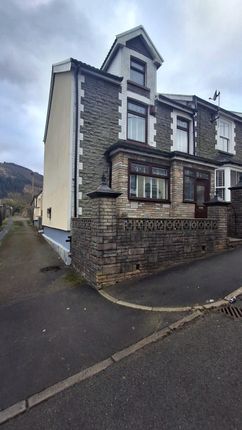 3 bed end terrace house