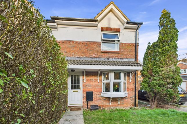 Shoreham Road, Crawley RH10 3 bed semi