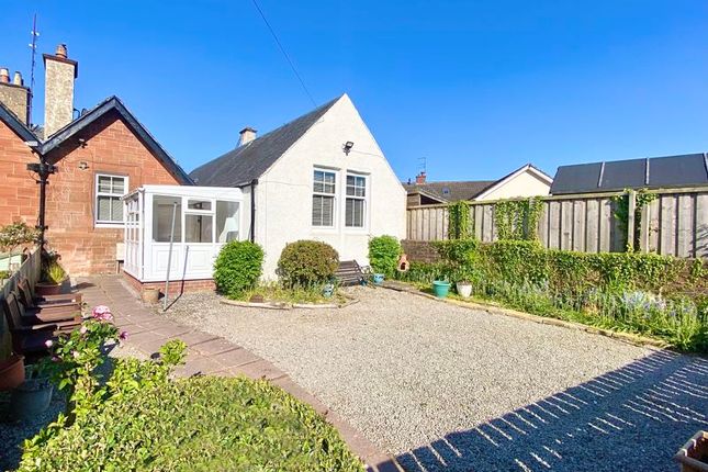2 bedroom semi-detached bungalow for sale