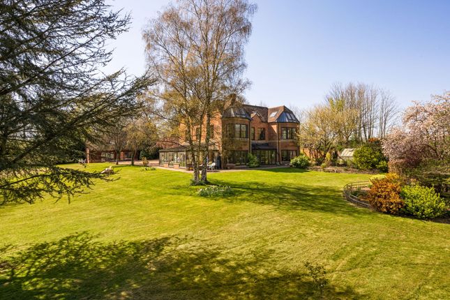 Longparish, SP11 6 bed detached house for sale