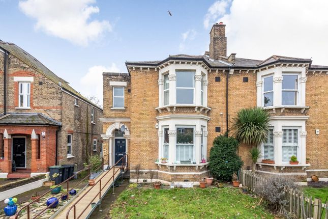 Trewsbury Road, Sydenham, London, SE26 2 bed maisonette for sale