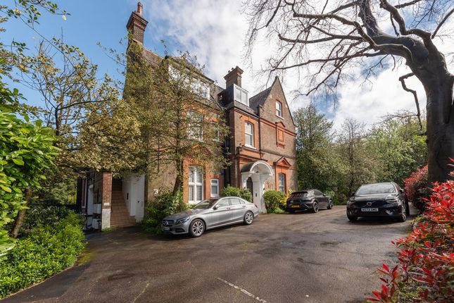 West Heath Road, London, NW3 3 bed apartment for sale