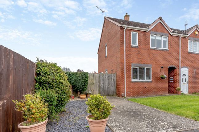 2 bedroom semi-detached house for sale