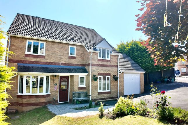 St. Andrews Drive, Pontllanfraith, NP12 5 bed detached house for sale