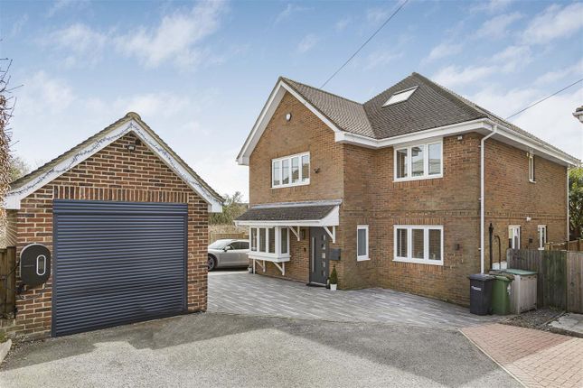 Friern Close, Cheshunt 5 bed detached house for sale