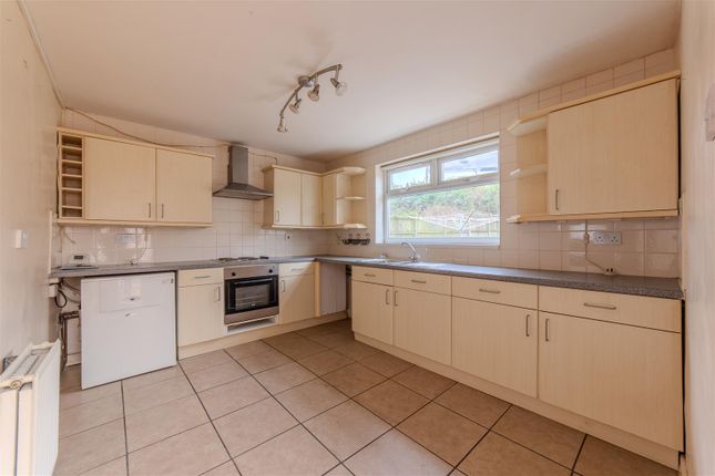 Woodfield Road, Pontypool NP4 2 bed detached bungalow for sale