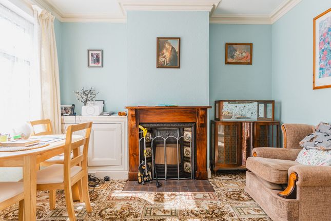 Avenue Road Extension, Clarendon... 2 bed terraced house for sale