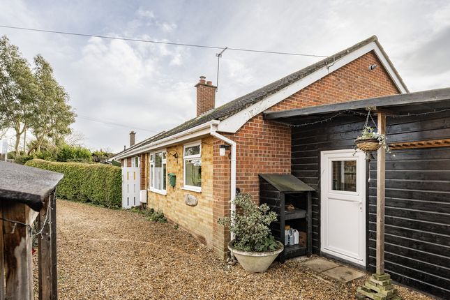 2 bedroom semi-detached bungalow for sale
