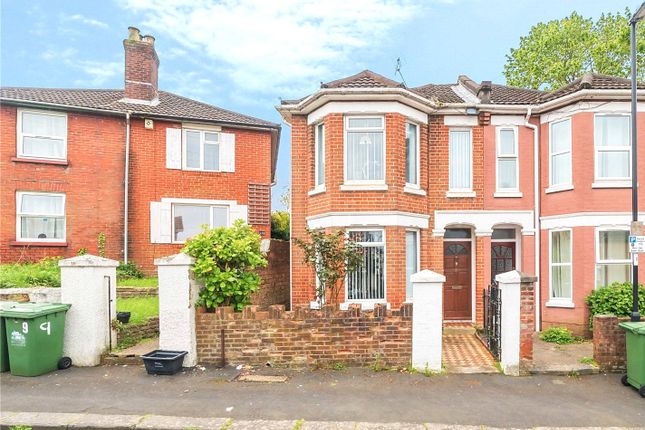Sandhurst Road, Polygon, Southampton... 3 bed semi