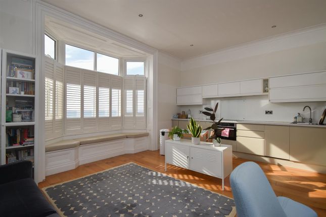 White Rock, Hastings 1 bed flat for sale