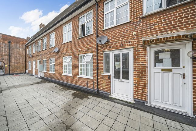 Park Way, Ruislip, Middlesex 3 bed duplex for sale
