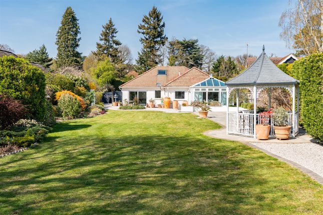 Mardley Hill, Welwyn 3 bed detached bungalow for sale