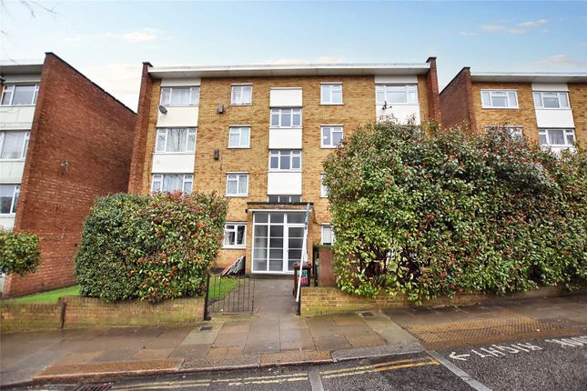 St. Asaph Road, London, SE4 2 bed apartment for sale