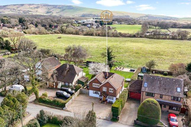 New Hall Lane, Henfield BN5 4 bed detached house for sale