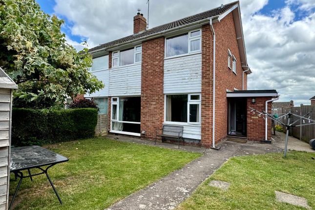Semi-detached house for sale