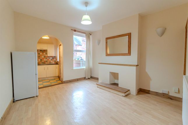 4 bed end terrace house