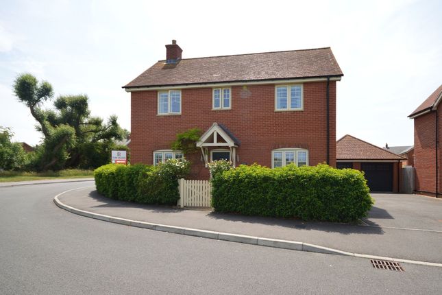 Brandon Close, Aylesbury HP22 4 bed detached house for sale