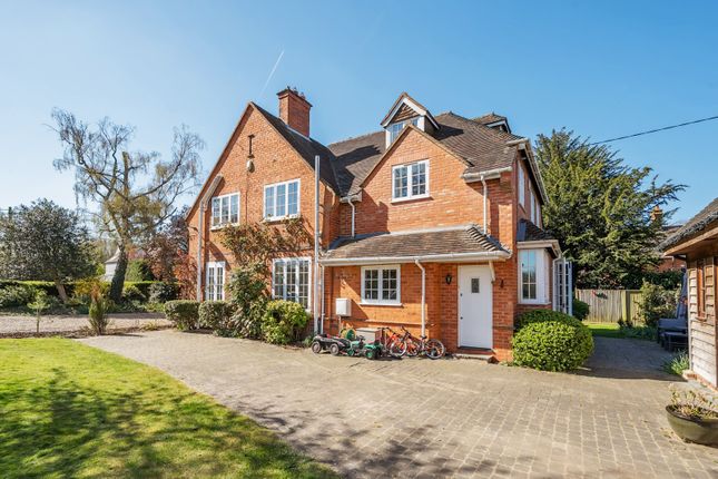 Orchard Road, Reading RG10 5 bed detached house for sale