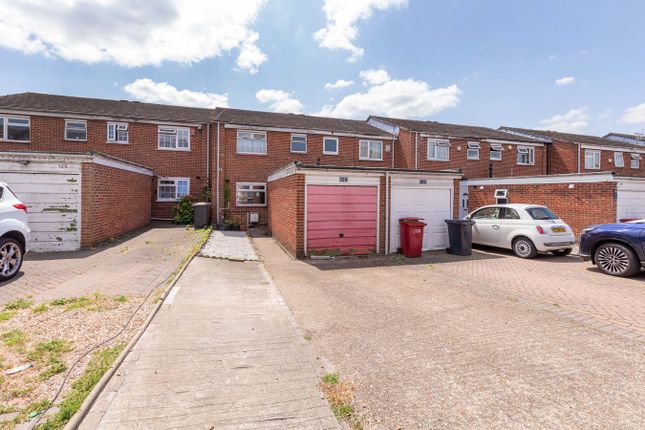 Weekes Drive, Slough SL1 3 bed terraced house for sale