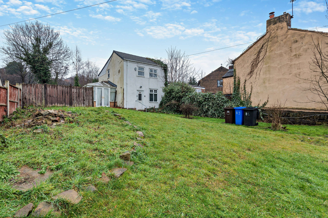 2 bedroom detached house for sale