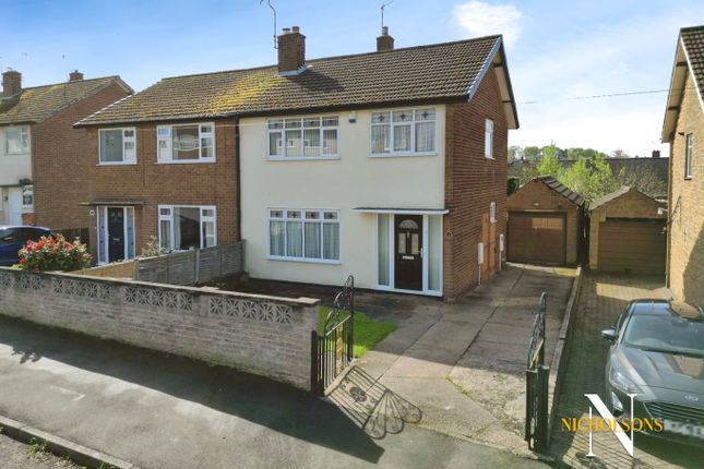 3 bedroom semi-detached house for sale