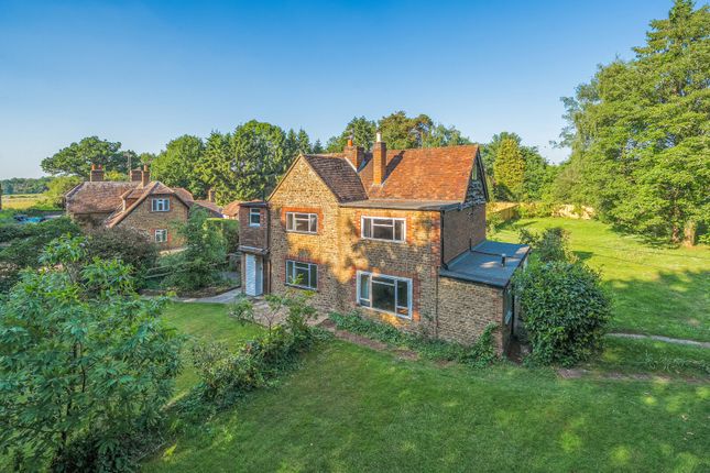 Clock Barn Lane, Godalming, GU8 5 bed detached house for sale