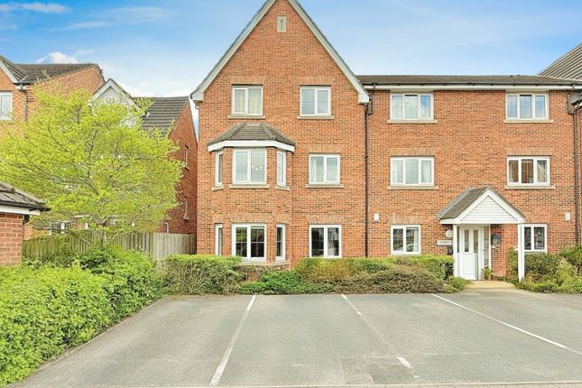 Pavilion Gardens, Farsley, Pudsey 2 bed flat for sale