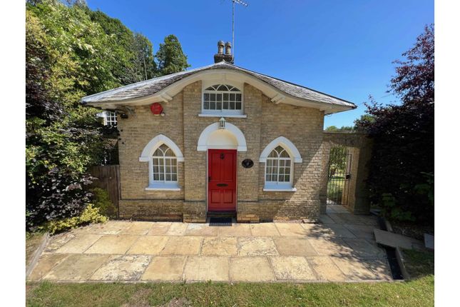 3 bed detached house