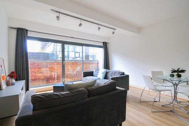 2 bed flat